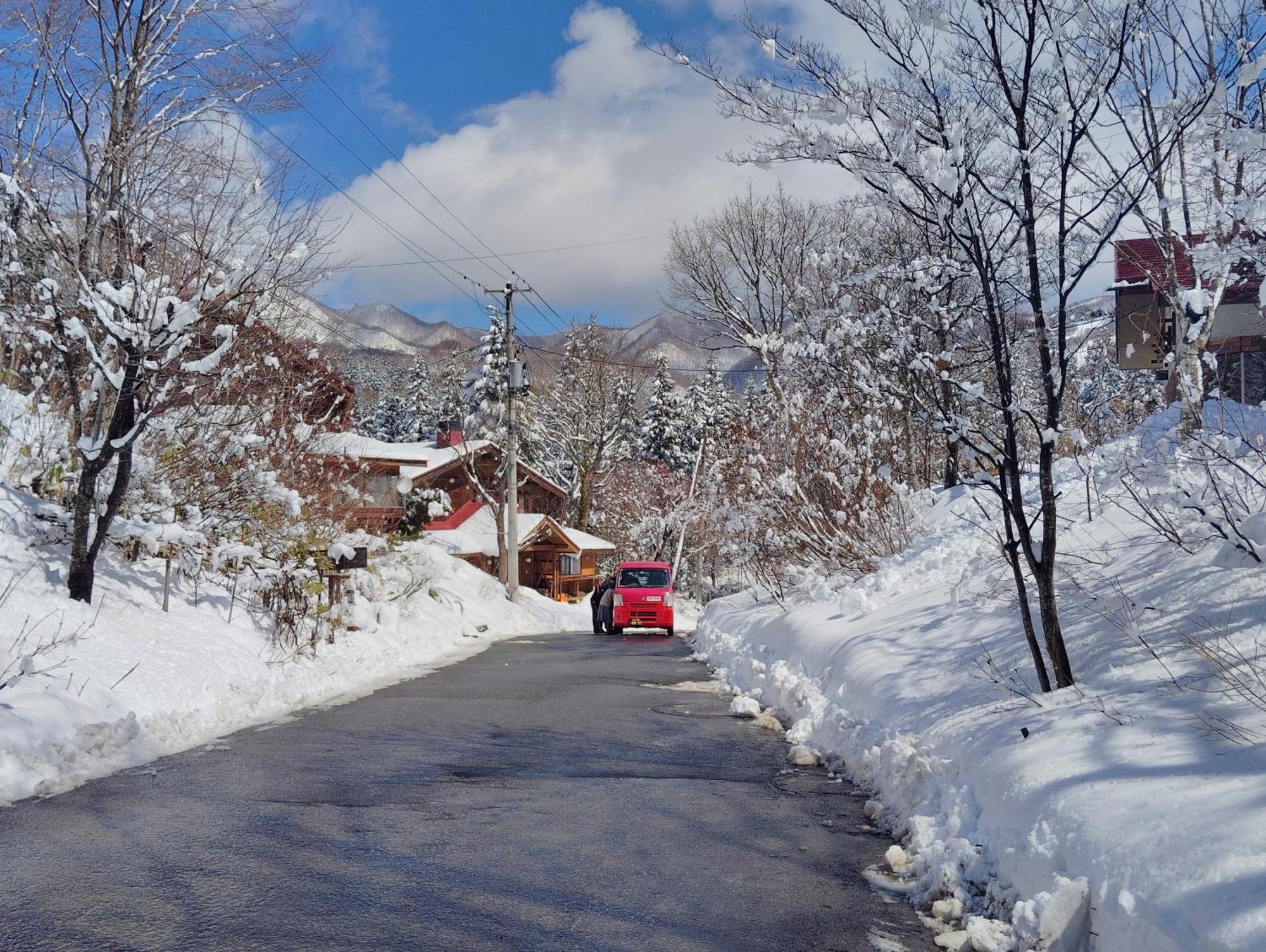 Snowfall Meteor 飛雪流星 Kaminoyama Bagian luar foto